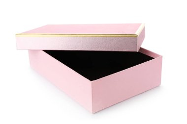 Bir açık hediye kutusu beyaza izole edilmiş.