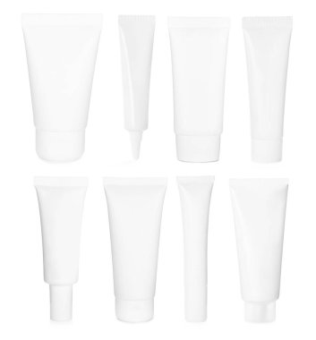 Farklı kozmetik ürünlerinin tüpleri beyaz, set üzerinde izole