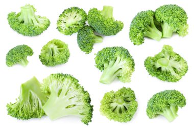 Taze brokoli çiçekleri beyaz sette izole edilmiş.