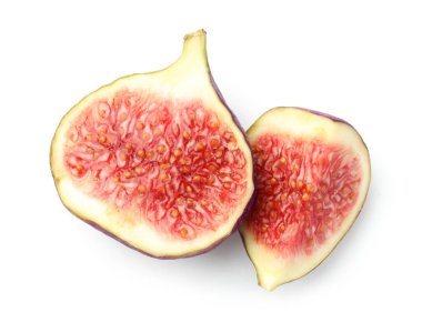 Olgun incir parçaları beyaza izole edilmiş, üst manzara