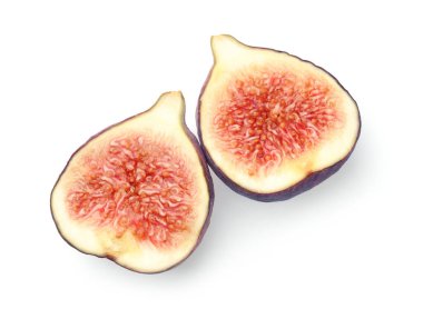 Tatlı olgun incir yarımları beyaz, üst manzara izole