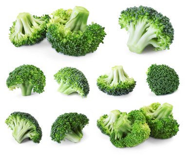 Taze brokoli çiçekleri beyaz sette izole edilmiş.