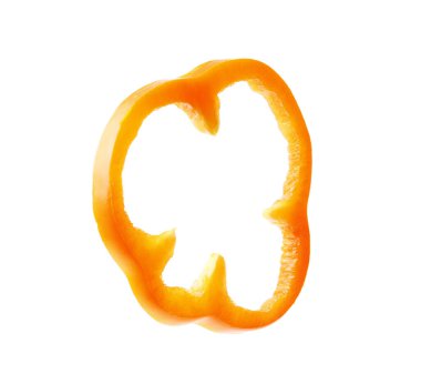 Lezzetli dolmalık biber parçası beyazda izole edilmiş.