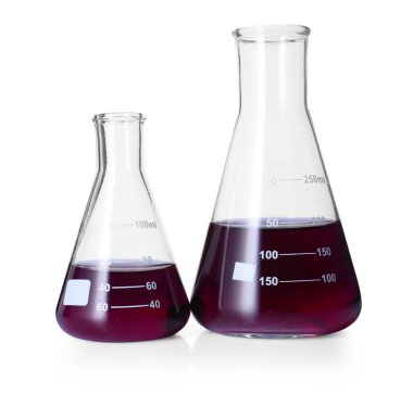 beyaz izole renkli sıvı ile farklı Laboratuar kapkacakları