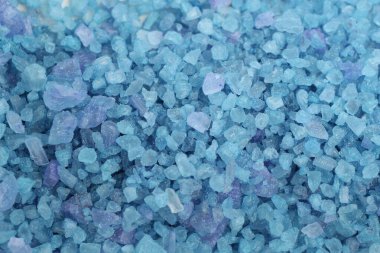 Arka plan olarak mavi deniz tuzu, üst görünüm