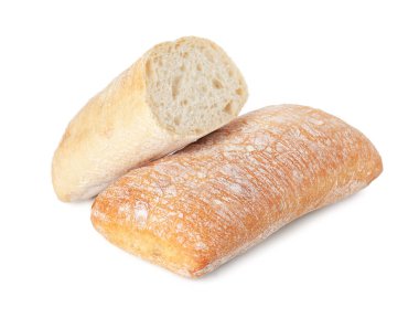 Beyaz üzerine izole edilmiş taze pişmiş ciabatalar.