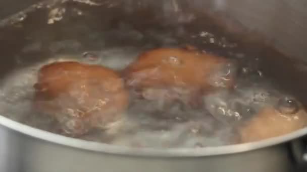 Eggs Boiled Saucepan Hot Water Boils Bubbles Cooking Healthy Ingredient — Vídeo de Stock