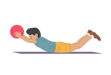 Çocuk karnının üstünde uzanmış, kollarını açmış topu tutuyor. Sırt, omuzlar, duruş, güç, rehabilitasyon ve iyileşme egzersizleri