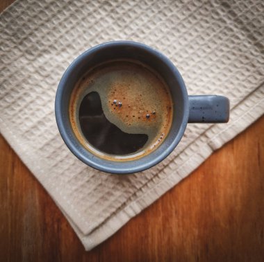 Kahve çekirdekli kahve fincanı