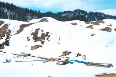 Doti 'deki Khaptad Ulusal Parkı, Himlayas Dağlarındaki Nepal Karı İsviçre Alpleri Güzel Manzara