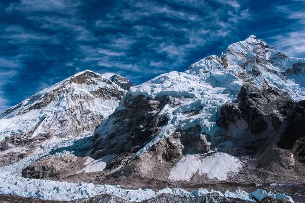 クムブ氷河 エベレスト マプテス山 ネパール ソルクフムのエベレストベースキャンプから見たローツェ — ストック写真