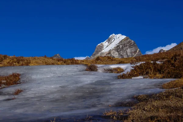 히말라야 산맥에 에베레스트산 마다드 — 스톡 사진