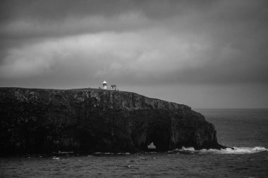 Faroe Adaları, küçük adalar, deniz feneri ve Atlantik Okyanusu Viking Vadisi 'ndeki yarımadalar.