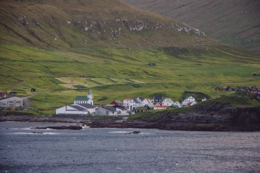 Faroe Adaları, küçük adalar, deniz feneri ve Atlantik Okyanusu Viking Vadisi 'ndeki yarımadalar.