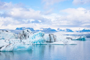 Jokulsarlon Buzul Gölü Jokulsarlon, İzlanda 'da Büyük Yüzen Buzdağları