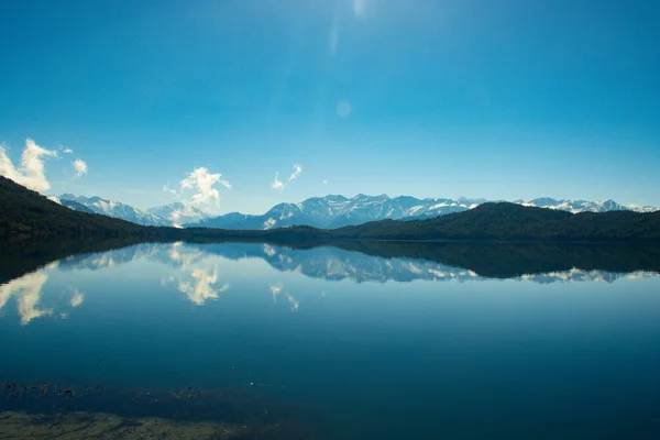 Beautiful Lake Snowy Mountains Himalaya Rara Lake National Park Mugu — Stock Photo, Image