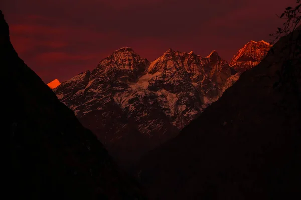 Zonsopgang Zonsondergang Bergen Van Himalaya Nepal Api Base Camp Trek — Stockfoto