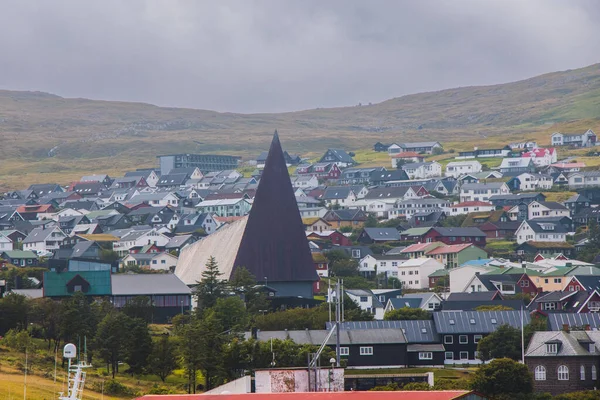 Capital Das Ilhas Faroé Torshavn Oceano Atlântico Farol Vermelho — Fotografia de Stock