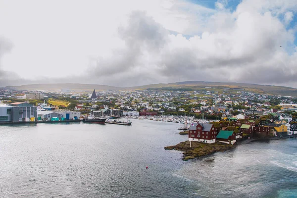 Tinganes Feröer Szigeteki Parlament Vikingek Idejéből Feröer Szigeteki Torshavnban — Stock Fotó