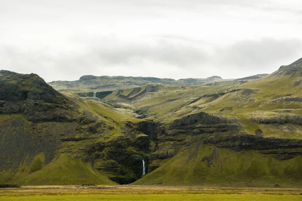 Recorrido Por Carretera Circunvalación Islandia Con Hermoso Paisaje Verde Natural — Foto de Stock