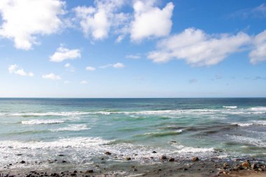Blue Ocean, Beach, Waves Crash and Ships in Distant in Danimarka Coastline