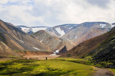 Renkli Dağlarda Yürüyüş, Yeşil Yosun, Jeotermal Havuzlar, Güzel Volkan Vadisi ve Lav Alanları Landmannalaugar, İzlanda