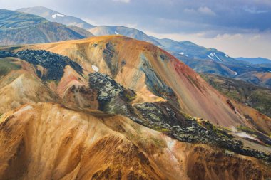 Renkli Dağlarda Yürüyüş, Yeşil Yosun, Jeotermal Havuzlar, Güzel Volkan Vadisi ve Lav Alanları Landmannalaugar, İzlanda