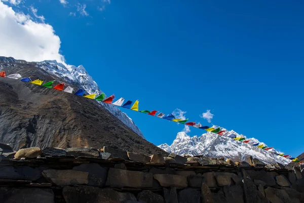 Vysoké Nadmořské Výšky Obvodu Manaslu Trek Zasněženými Vrcholy Údolími Himalájích — Stock fotografie