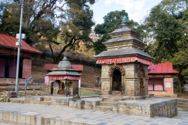 KaluPande Hills, Chandragiri, Katmandu, Nepal 'deki Indrasthan Tapınağı ve Indramore Göleti