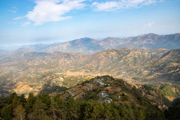 美丽的加德满都景观与森林 从尼泊尔昌德拉吉里的Kalupande Indrasthan看到 — 图库照片