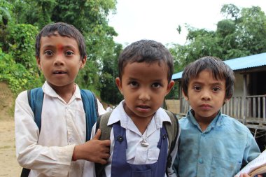 Himalaya Dağları 'ndaki Nepal Okul Çocukları, Nepal Okul Öğrencileri
