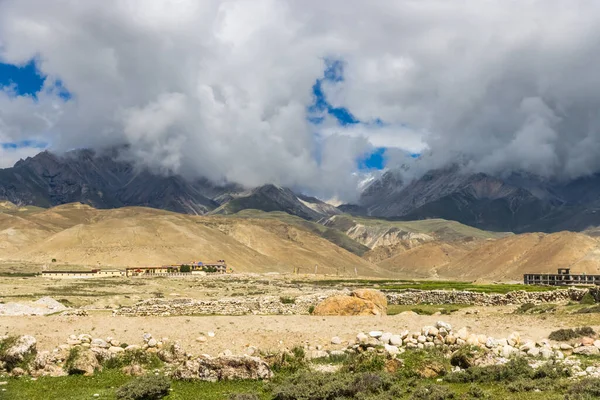 Paisagem Montanhosa Deserto Chosar Valley Manthang Upper Mustang Nepal — Fotografia de Stock