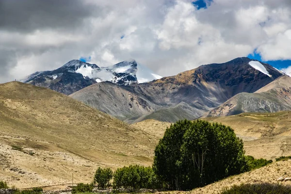 Paisaje Montañoso Del Desierto Del Valle Chosar Manthang Alto Mustang —  Fotos de Stock