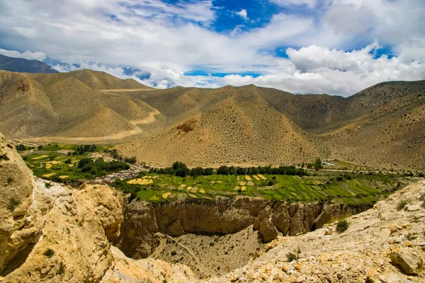 Breathtaking Landscape Upper Mustang Desert Landscape Alongside Kaligandaki River Nepal — Stock Photo, Image