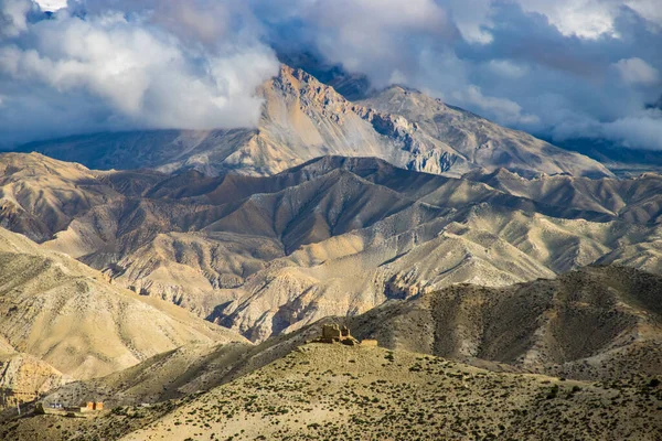 Hermosa Puesta Sol Desierto Del Mustang Superior Tibetano Influenciado Las —  Fotos de Stock
