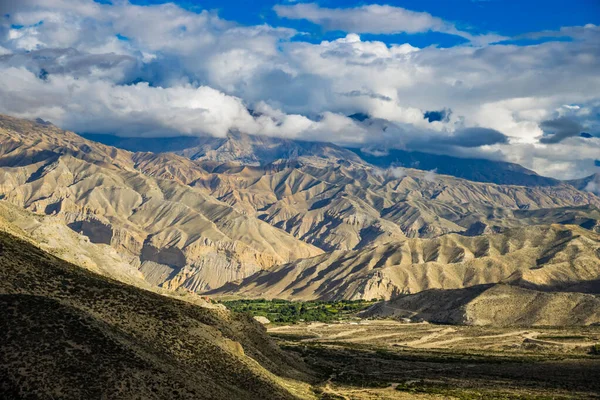 Krásný Západ Slunce Poušti Tibetské Ovlivnil Horní Mustang Himalájích Nepálu — Stock fotografie
