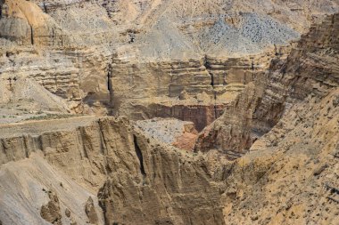 Himalaya Nepal 'deki Chele Köyü' nden yakalanan Yukarı Mustang 'in nefes kesici Çöl Manzarası