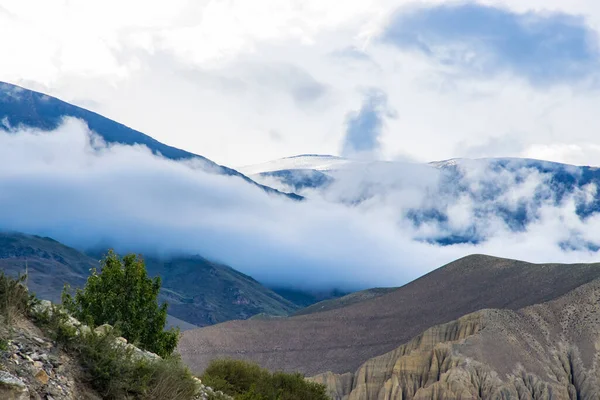 Piękny Kanion Pustyni Krajobraz Rolny Wsi Ghami Górnym Mustangu Nepalu — Zdjęcie stockowe