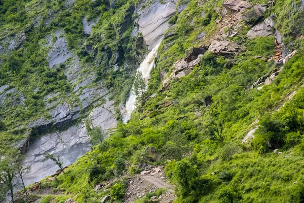 季风期间尼泊尔Myagdi的Rupse Jharana Aka Rupse瀑布 — 图库照片