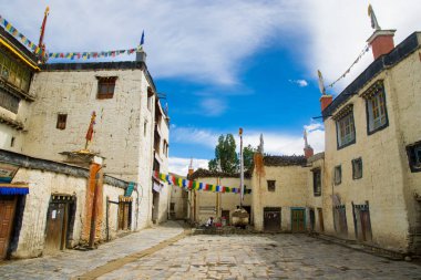 Lo Manthang, Yukarı Mustang, Nepal - 22 Temmuz 2023: Eski yasaklı Lo Krallığının Kraliyet Sarayı