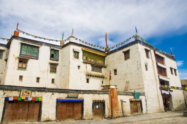 Lo Manthang, Yukarı Mustang, Nepal - 22 Temmuz 2023: Eski yasaklı Lo Krallığının Kraliyet Sarayı