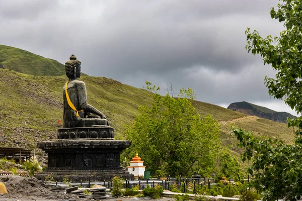 Estatua Siddhartha Gautam Buddha Con Vistas Aldea Muktinath Upper Mustang —  Fotos de Stock