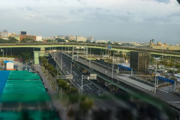 Taipei, Tayvan-10 Ekim 2023: Tayvan sokaklarında ulaşım