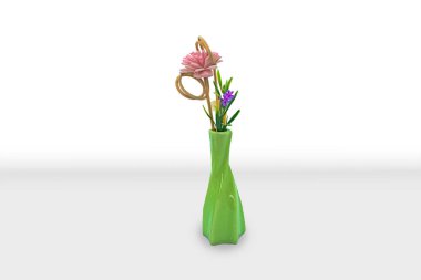 Kapalı Tencere Vazosu ve Bitkiler 3B Dekoratif