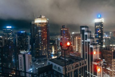 Renkli Binalarla Malezya Şehri Kuala Lumpur Gece Manzarası