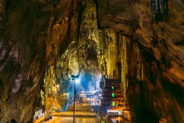 stock image Kuala Lumpur, Malaysia - May 15, 2024 :  Sri Subramaniar Swamy Temple inside Batu Caves