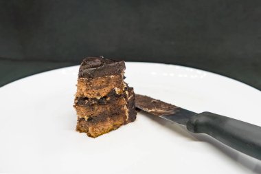 Kara Çikolatalı Yer Mantarı Kara Orman Kahverengi Pastası Yeni Yıl Kutlaması