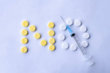 Uyuşturucuya Hayır deyin, Uyuşturucuyla Mücadele Bilinç ve Enjeksiyon Tasarımı İlaçları, Şırıngayla