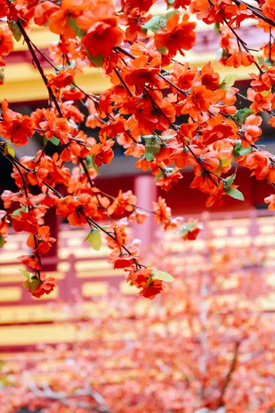Imitationsblume Künstliche Japanische Kirschblüten Voller Blüte Schöne Blumen Hintergrund — Stockfoto