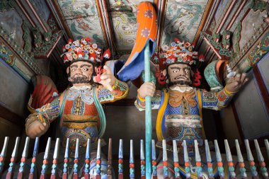 Jikjisa Tapınağı Gimcheon-si, Güney Kore 'de ünlü bir tapınaktır..